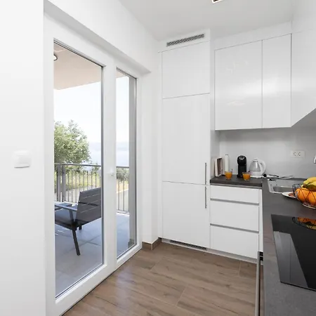 Appartement Gorgeous In With Swimming Pool