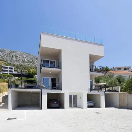 Gorgeous In With Swimming Pool Appartement Stanici