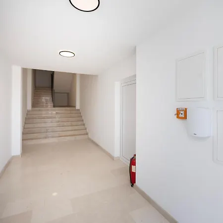 Gorgeous In With Swimming Pool Appartement